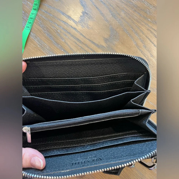 Vera Pelle Crossbody Bag - Picture 12 of 16